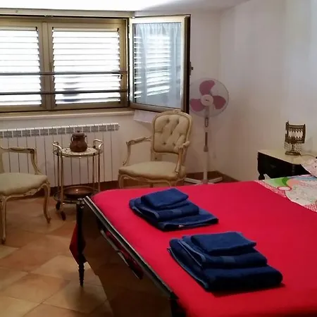 Apartment Lorena Mare